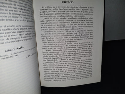 179- Incontinencia Urinaria En La Mujer - Edward B. Cantor - 1981