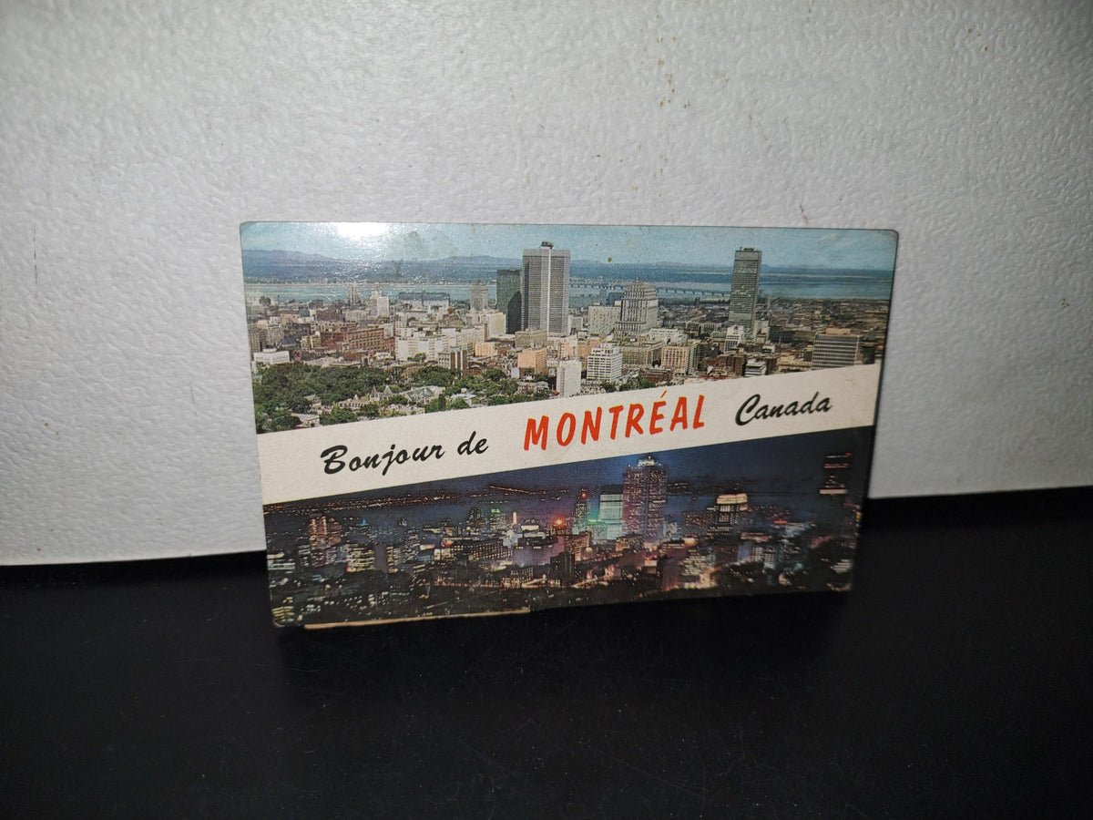 A10C1-2- Antigua Tarjeta Postal Bonjour De Montréal Canada Con Timbre Postal - 60'S - 70'S