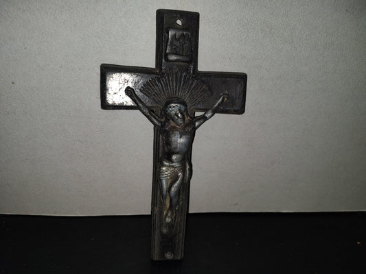 A6- Antiguo Crucifijo De Metal Macizo - 50'S - 60'S
