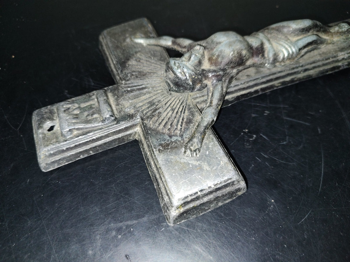 A6- Antiguo Crucifijo De Metal Macizo - 50'S - 60'S