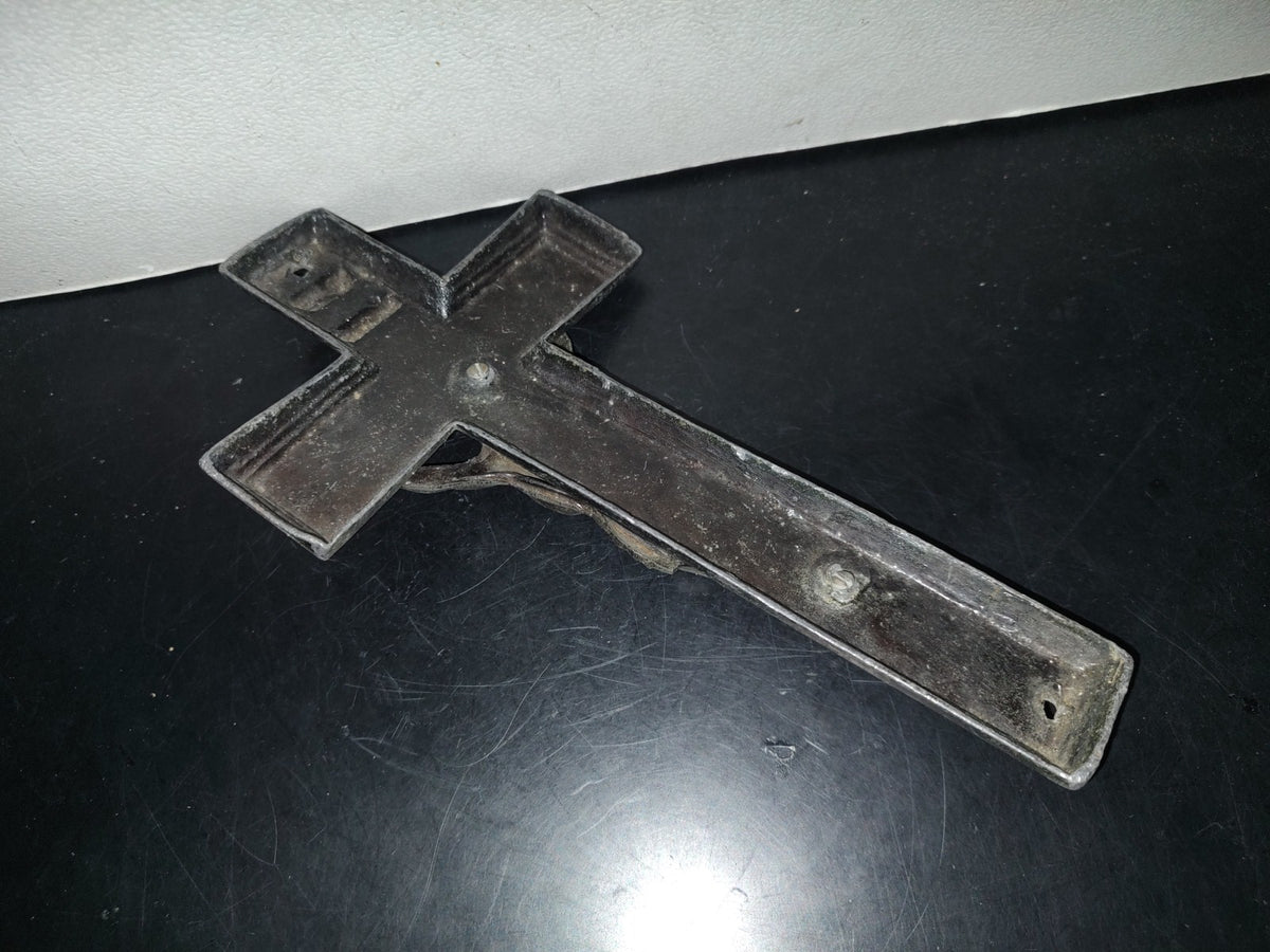 A6- Antiguo Crucifijo De Metal Macizo - 50'S - 60'S