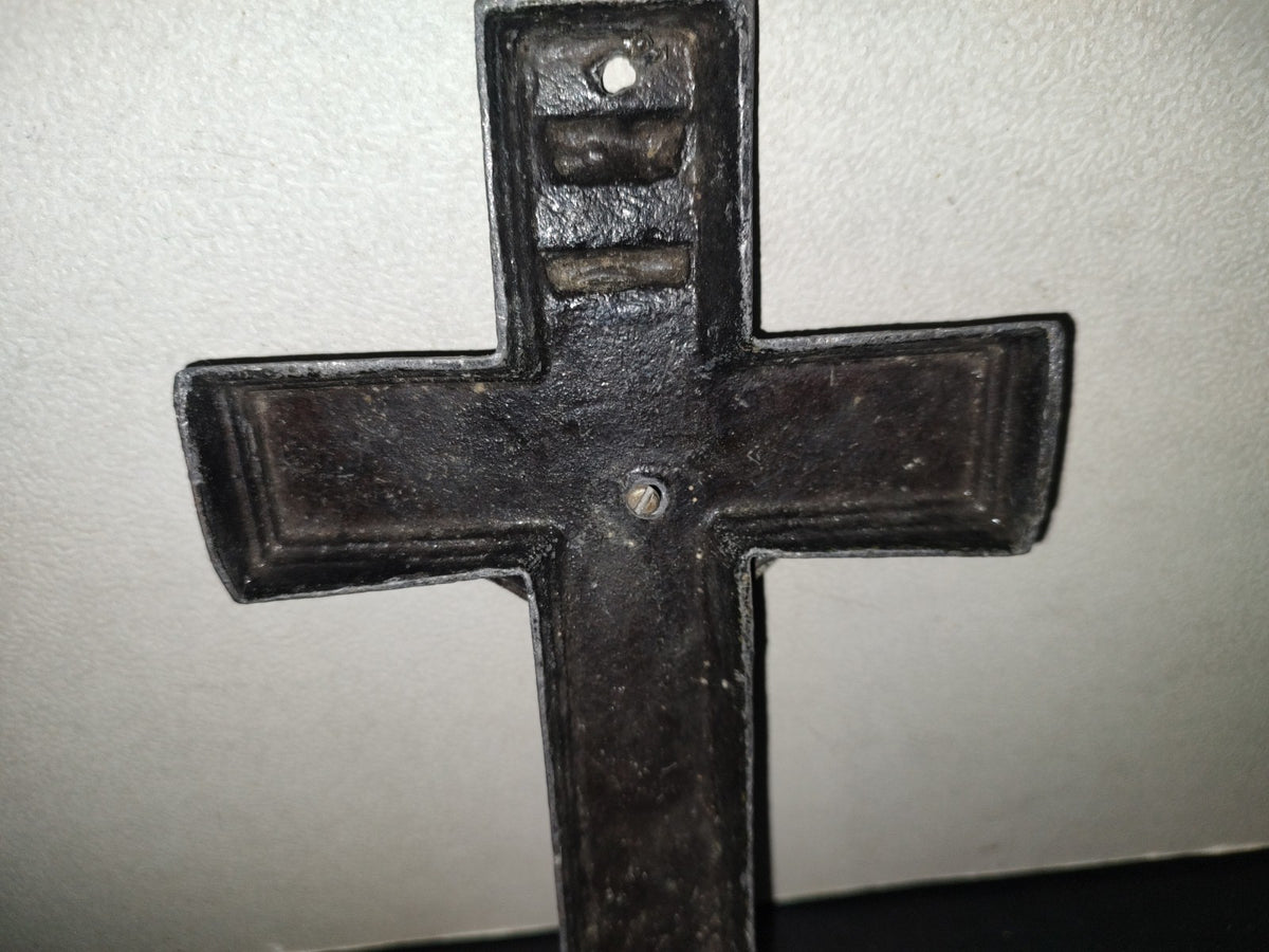 A6- Antiguo Crucifijo De Metal Macizo - 50'S - 60'S
