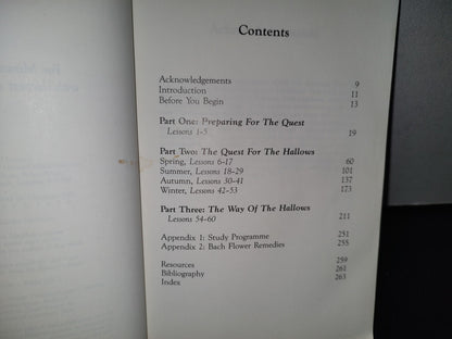 180- The Arthurian Tarot Course. A Quest For All Sesons - Caitlin Matthews. First Published By Thorsons 1993
