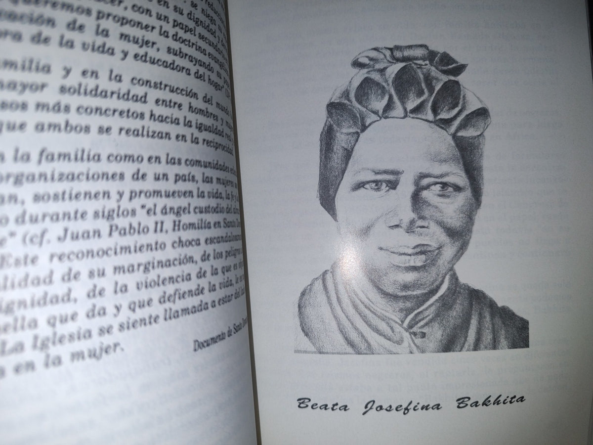 60- 18 Mujeres Trascendentes - Patricia Sánchez Urzúa De Ochoa