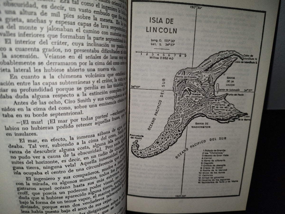 54- Biblioteca Juvenil. Tomo 3. La Isla Misteriosa - Julio Verne - 1968