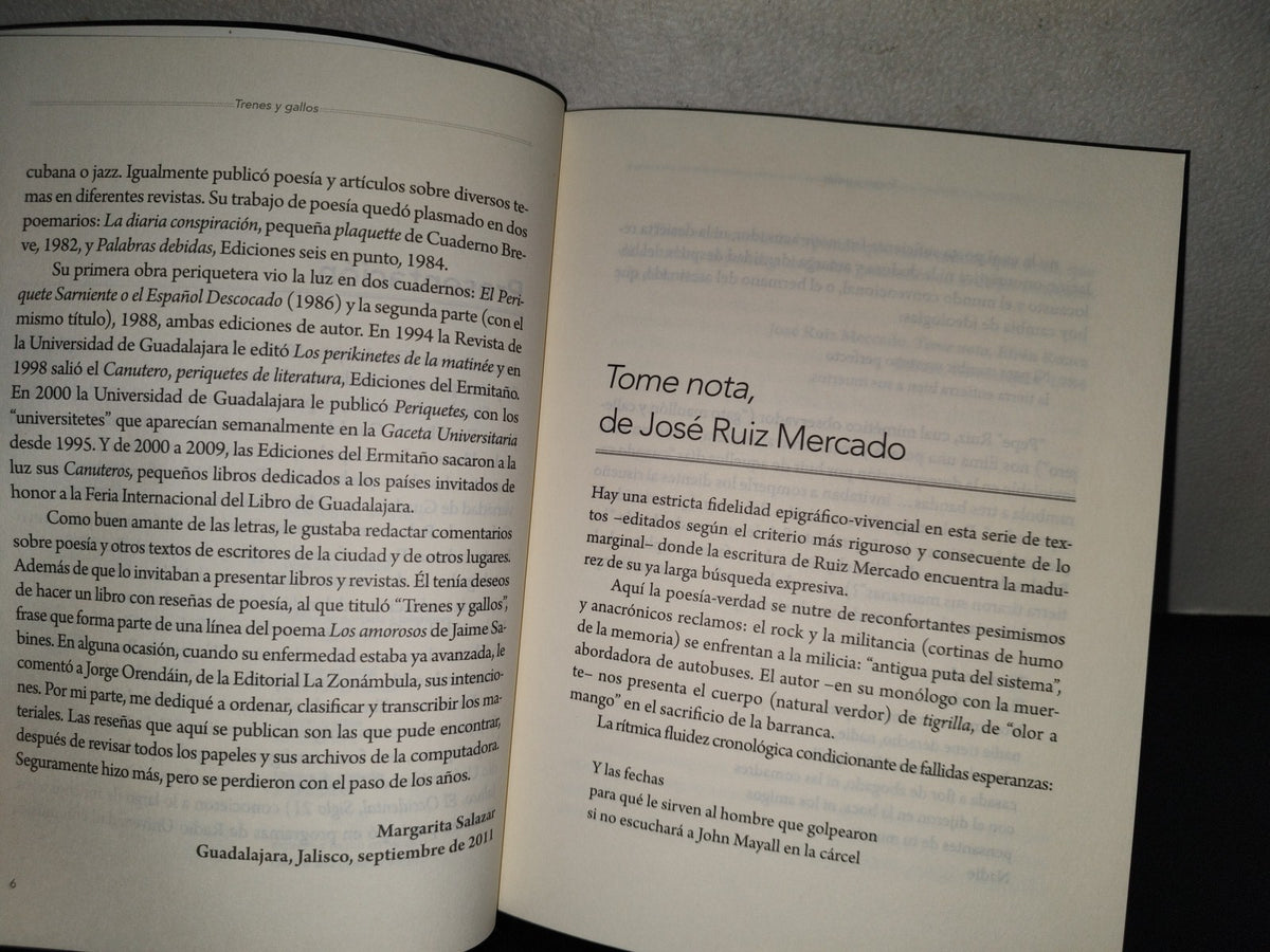 118- Trenes Y Gallos. Reseñas De Poesía, 1984-2008 - Arturo Suárez - La Zonámbula - Primera Edición, 2011