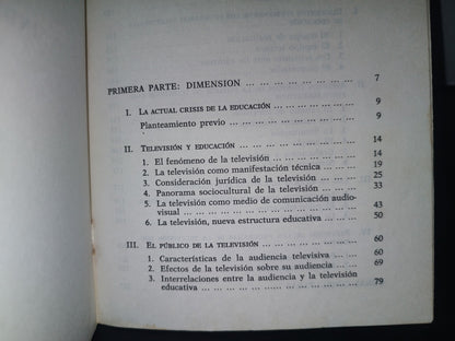 214- Dimensión Y Sistema De La Televisión Educativa - Joaquín De Aguilera Gamoneda