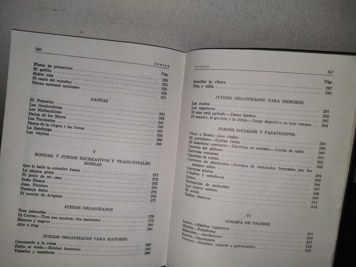 151- Fiestas Escolares. Enciclopedia Lírico-Literaria - Francisco Javier Carranza - 2002