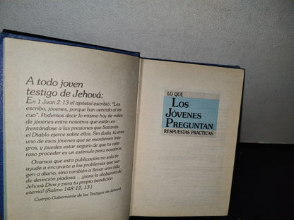 77- Lo Que Los Jóvenes Preguntan. Respuestas Prácticas. Watchtower - 1989