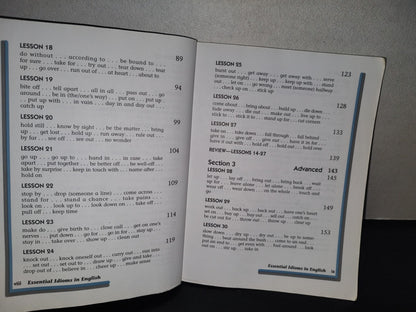 98- Essential Idioms In English - Robert J. Dixson