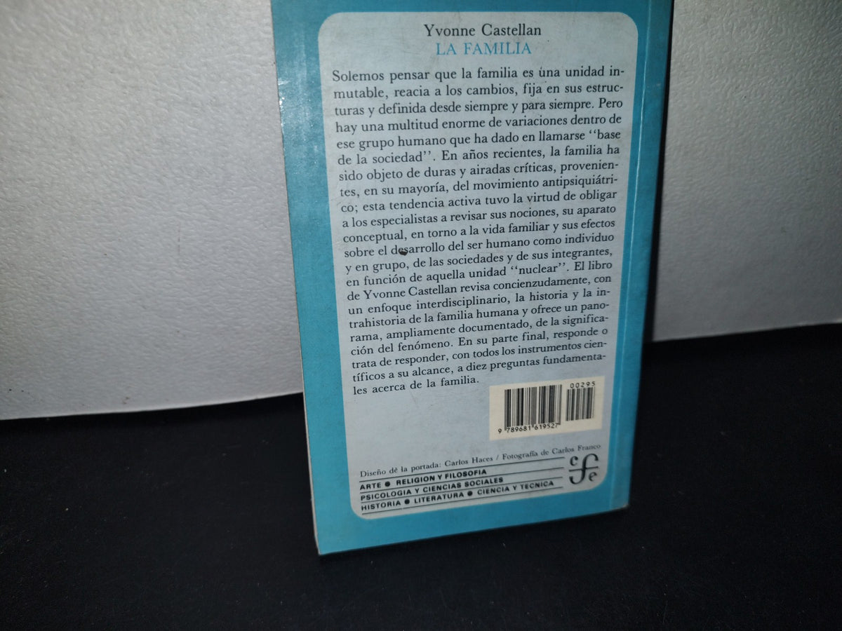 74- La Familia - Yvonne Castellan - 1995