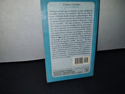 74- La Familia - Yvonne Castellan - 1995