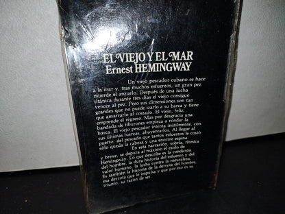 54- El Viejo Y El Mar - Ernest Hemingway. Bestsellers. Origen / Planeta - 80'S