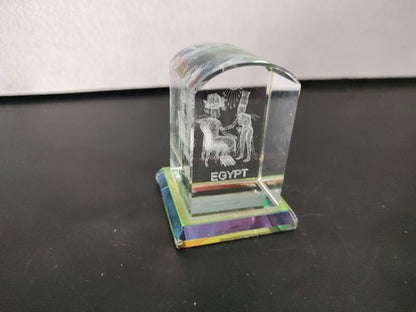A3- Cubo Egipcio De Cristal Con Grabado Láser. Temática Cultura Egipcia