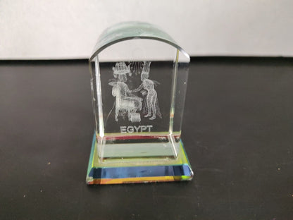 A3- Cubo Egipcio De Cristal Con Grabado Láser. Temática Cultura Egipcia