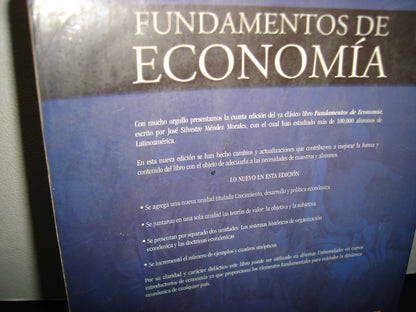 1- Fundamentos De Economía - J. Silvestre Méndez. McGraw-Hill