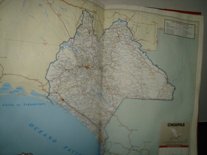 1- Guía Roji. Gran Atlas De Carreteras. México. 2005-2006