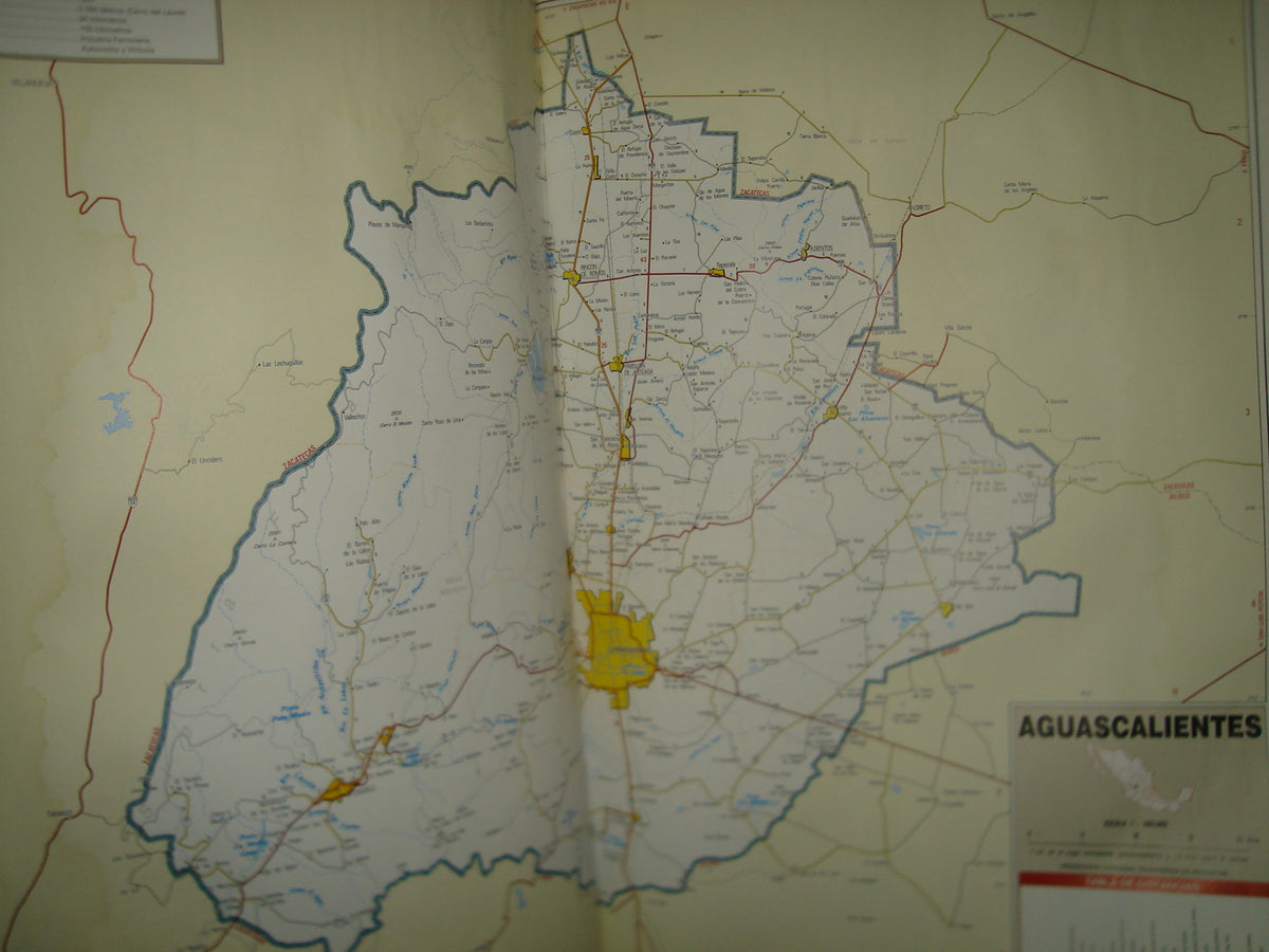 1- Guía Roji. Gran Atlas De Carreteras. México. 2005-2006