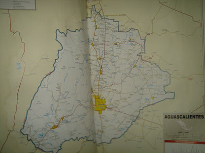 1- Guía Roji. Gran Atlas De Carreteras. México. 2005-2006