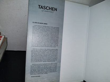 90- Pingüino . Frans Lanting. Editado Por Christine Eckstrom - Taschen - 2011 (Libro Grande)