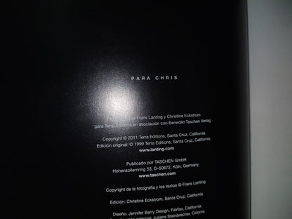 90- Pingüino . Frans Lanting. Editado Por Christine Eckstrom - Taschen - 2011 (Libro Grande)