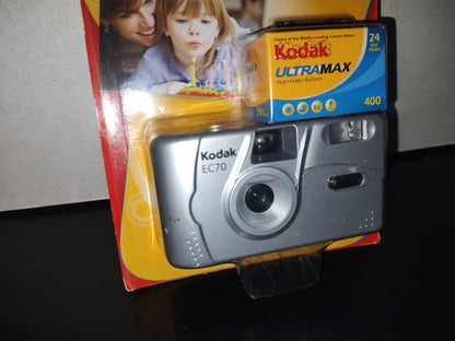 A5- Cámara Fotográfica Kodak Original. Nueva Y Sellada. Cámara Ec70 - 2000's
