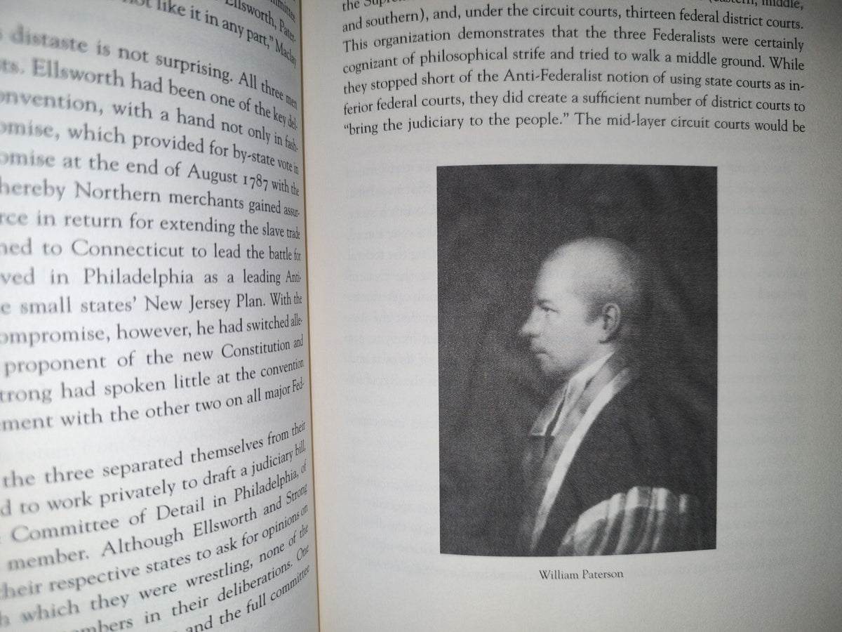 220- The Activist. John Marshall, Marybury V. Madison, And He Myth Of Judical Review - Lawrence Goldstone. Walker & Company. New York - First U.S. Edition 2008