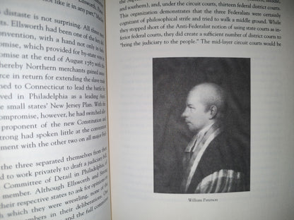 220- The Activist. John Marshall, Marybury V. Madison, And He Myth Of Judical Review - Lawrence Goldstone. Walker & Company. New York - First U.S. Edition 2008