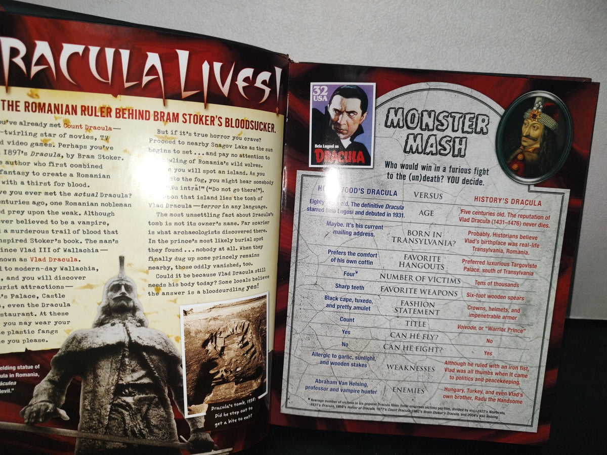98- Encyclopedia Horrorifica - Joshua Gee - Scholastic Inc - First Printng 2007