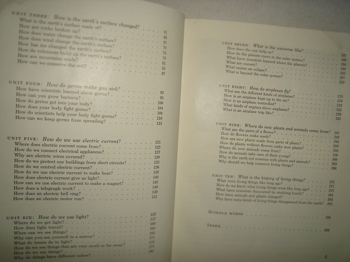 20- Libro De Ciencias Para Niños En Inglés: Discovering Our World 3 - 1952