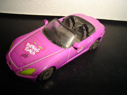 A2- Carrito Con Rotulado De ”Delaware Punch” Marca Welly. Honda S 2000