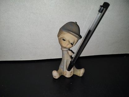 A5- Figura De Cerámica Japonesa. Niño Con Gorra Sentado - 70's, 80's