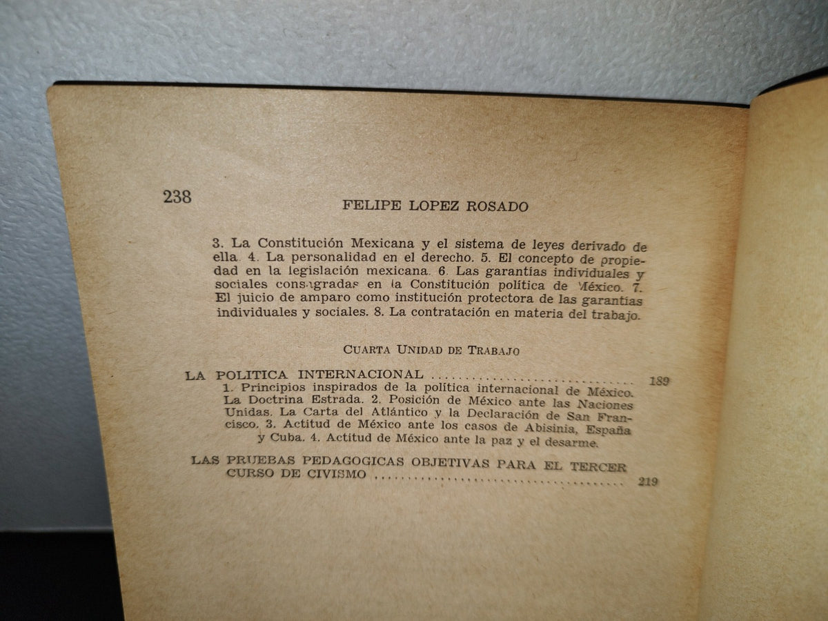 50- La Juventud Y La Patria - Felipe López Rosado