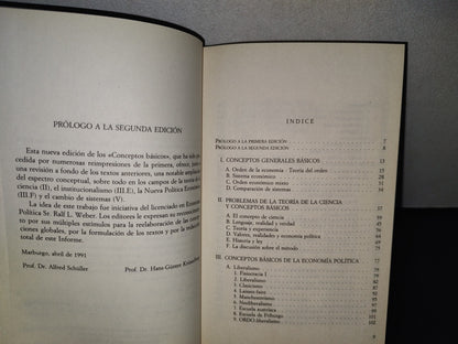 188- Biblioteca De Economía. Concéptos Básicos Sobre El Orden Económico - Schüller, Krüsselberg