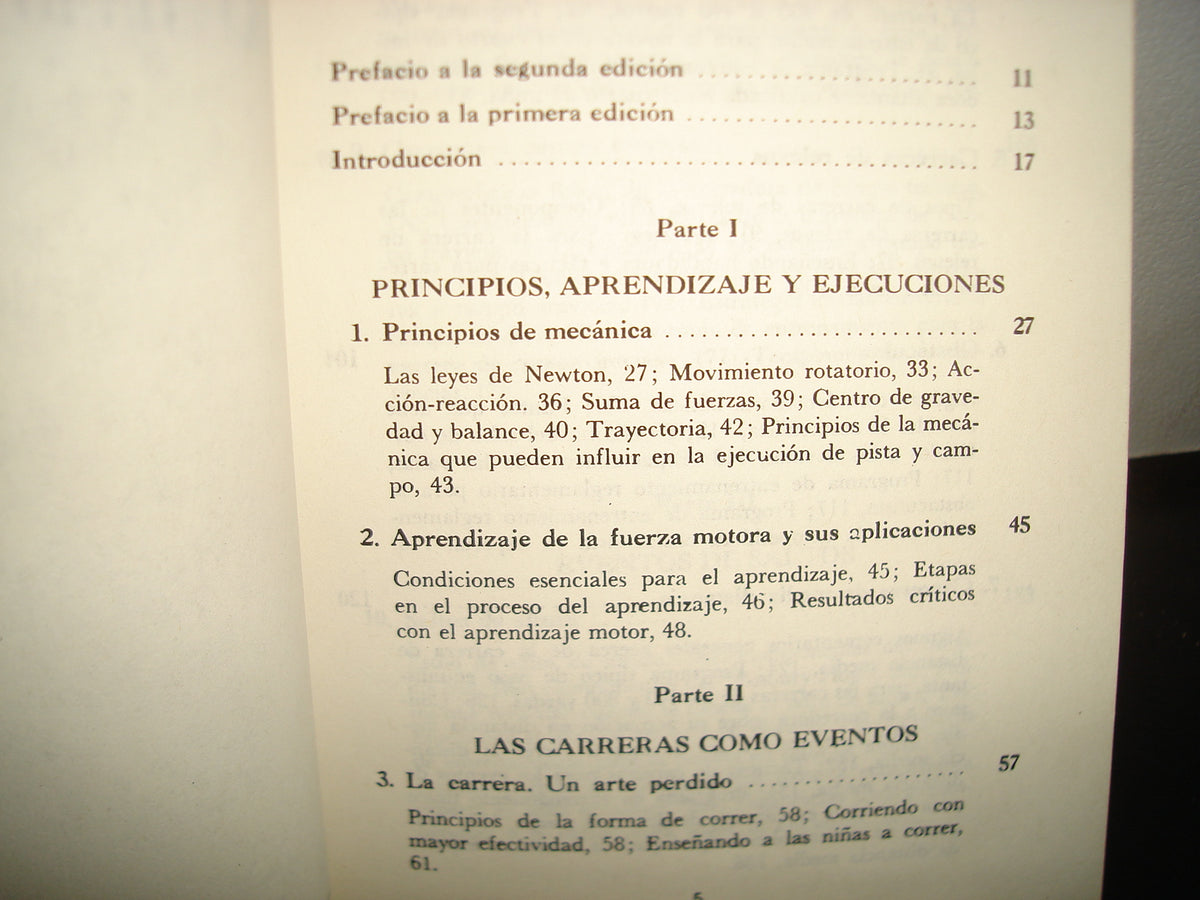 18- Técnicas De Pista Y Campo Para Niñas Y Mujeres