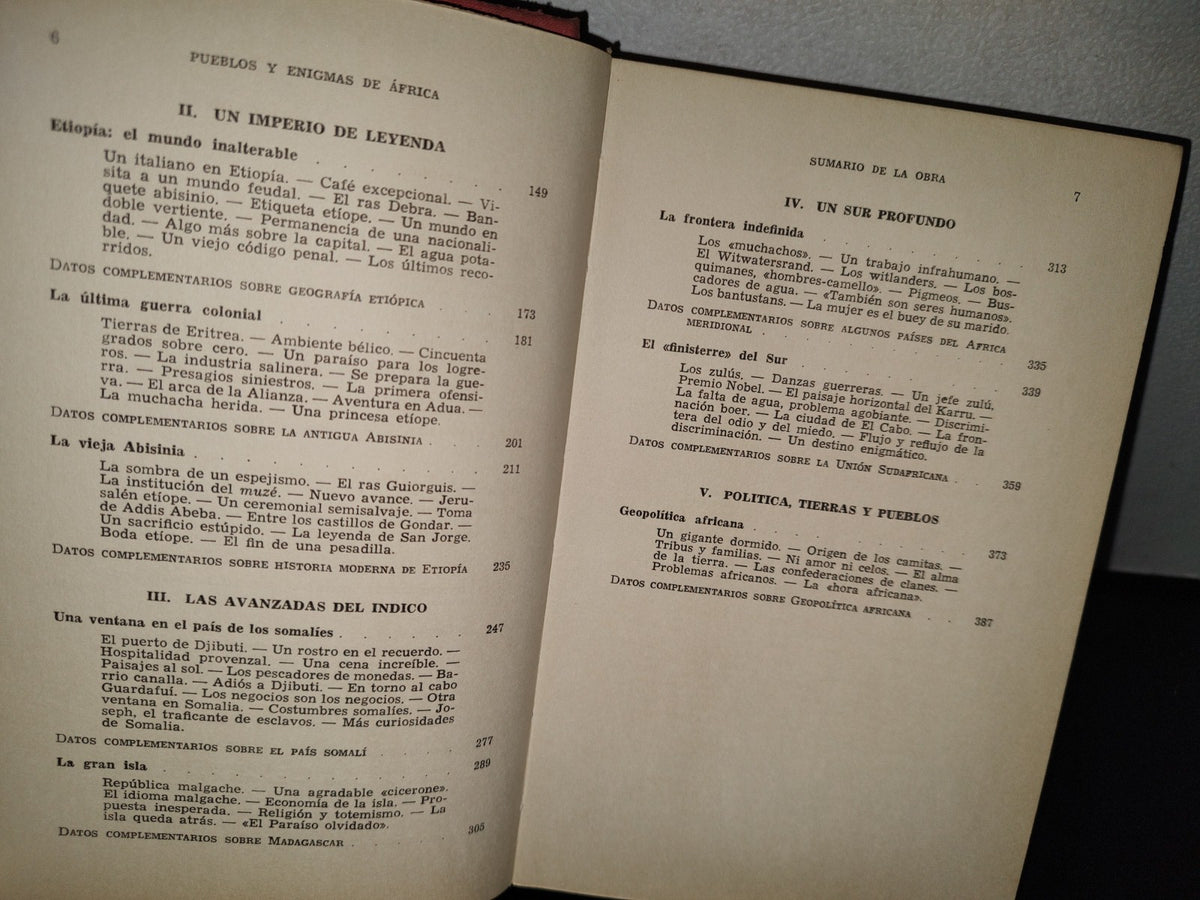 57- Pueblos Y Enigmas De África - José J. Llopis - Ediciones Daimon 1964