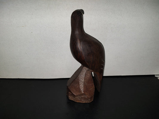 A5- Figura Tallada En Madera Palo Fierro. Águila Sobre Tronco - 90'S