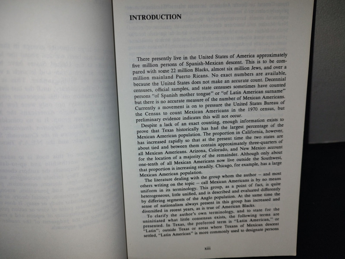 209- Mexican-Americans In The United States. A Reader - Edited By John H. Burma - 1970