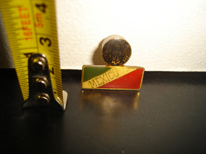 A2- Antiguo Pin De Bandera De México Con Calendario Azteca, Años 70'S