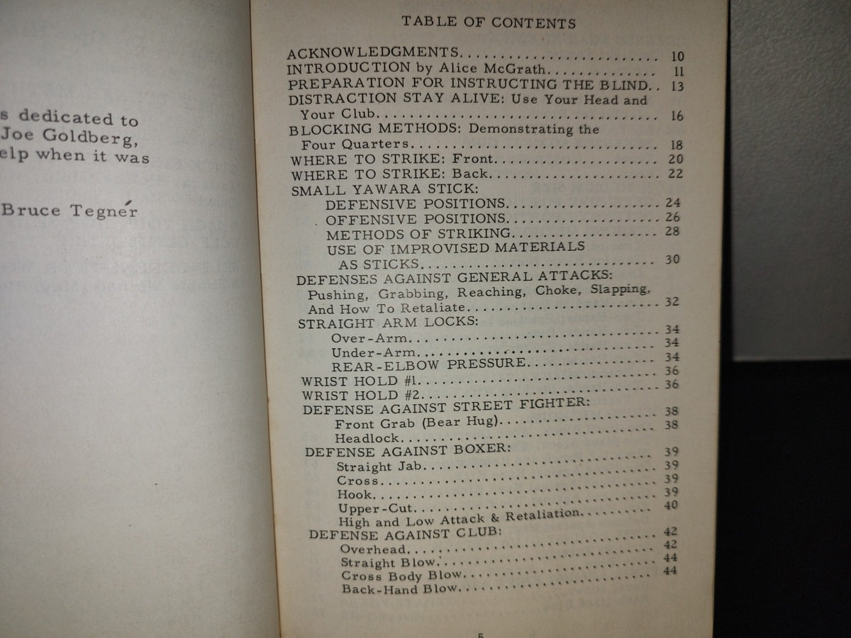 197- Stick Fighting For Self-Defense: Yawara, Aikido, Cane, Police Club, Quarter-Staff By Bruce Tegner - First Edition, January 1966