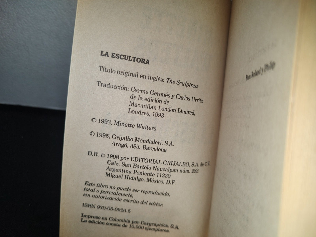 101- La Escultora - Minette Walters - Editorial Grijalbo, S.A. De C.V. - 1998