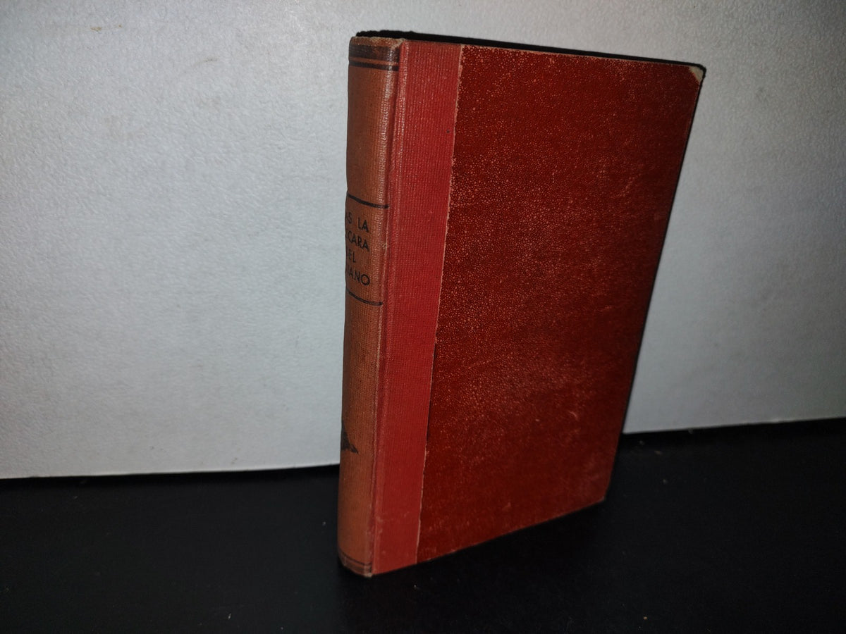 66- Tras La Máscara Del Cirujano - Harpole - 1945