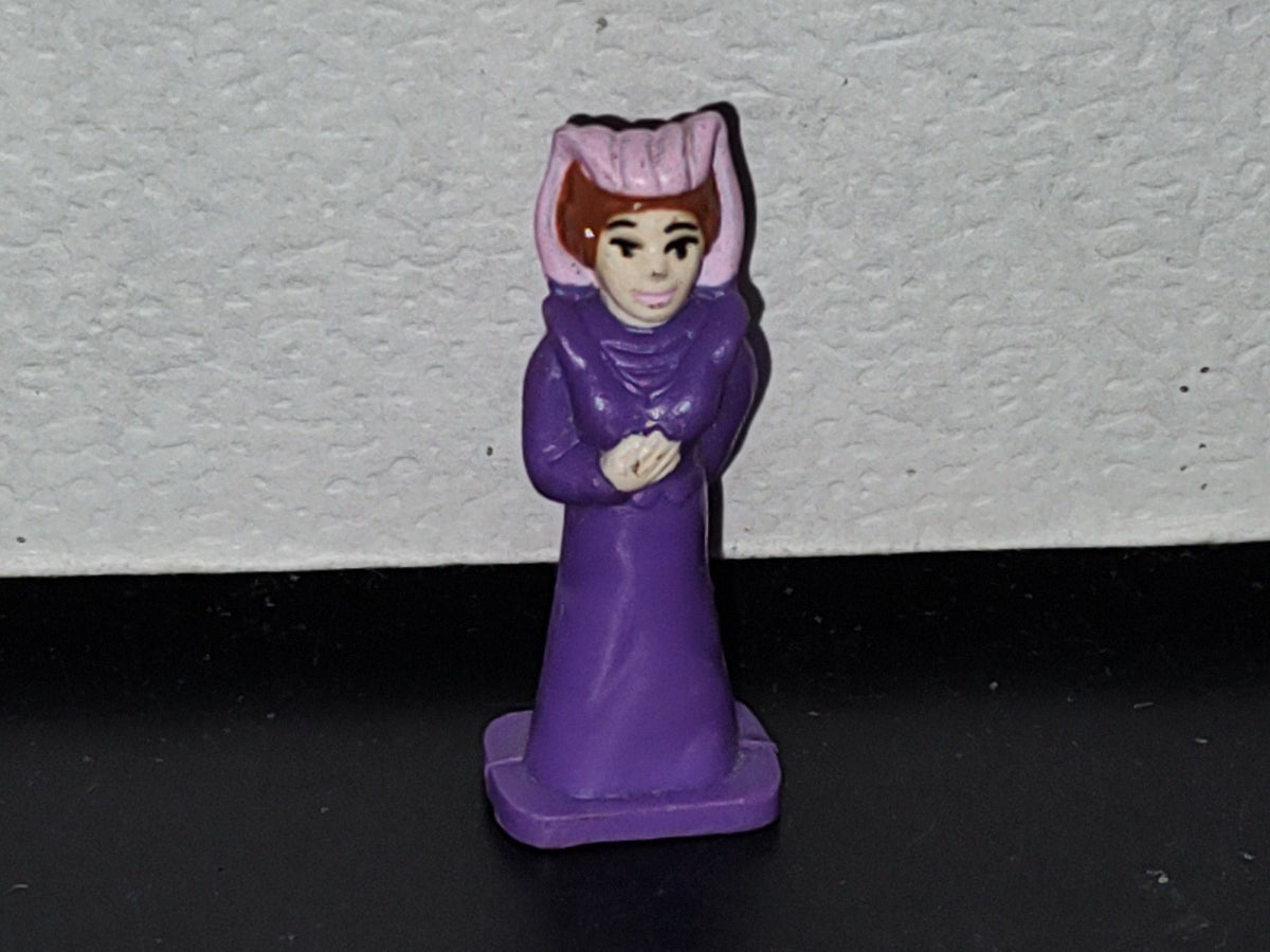 A5- Figura Miniatura De Plástico. Mujer En Traje Morado - 90'S