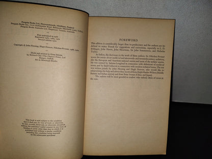 212- The Penguin Dictionary Of Architecture - Penguin Books - 1972