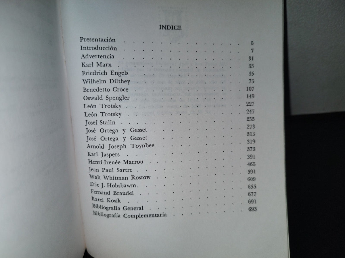 114- Lecturas Universitarias 38. El Pensamiento Histórico: Ayer Y Hoy. Del Marxismo A Las Corrientes Contemporáneas Iii - Universidad Nacional Autónoma De México, 1995
