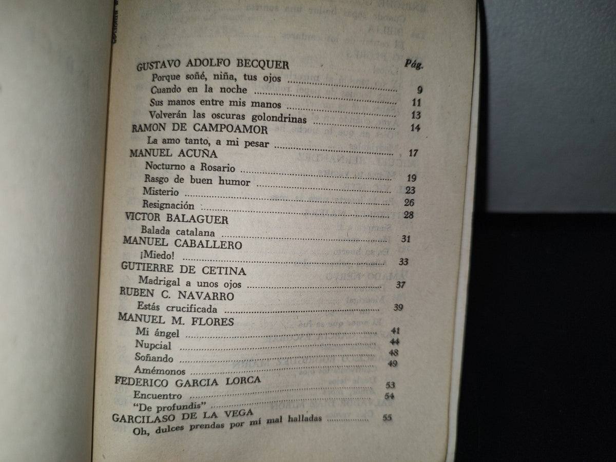 100- Poesías Amorosas - Editorial Pax-México - 1983