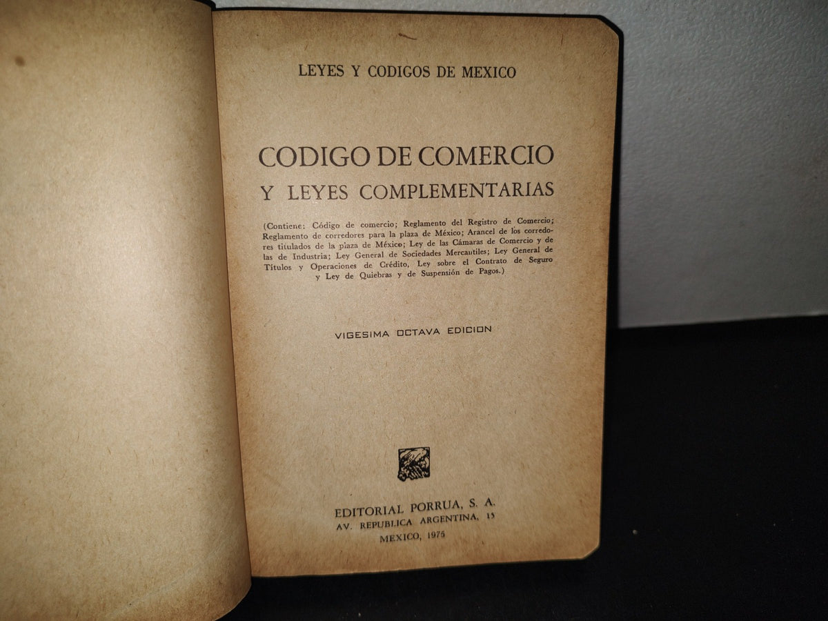 68- Leyes Y Códigos De México. Código De Comercio Y Leyes Complementarias - 1975