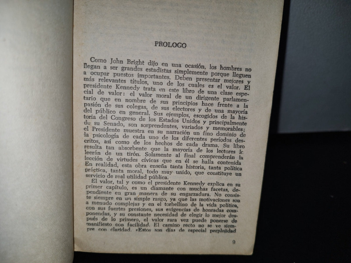 92- John F. Kennedy. Rasgos De Valor - Paza & Janés, S. A., 1963