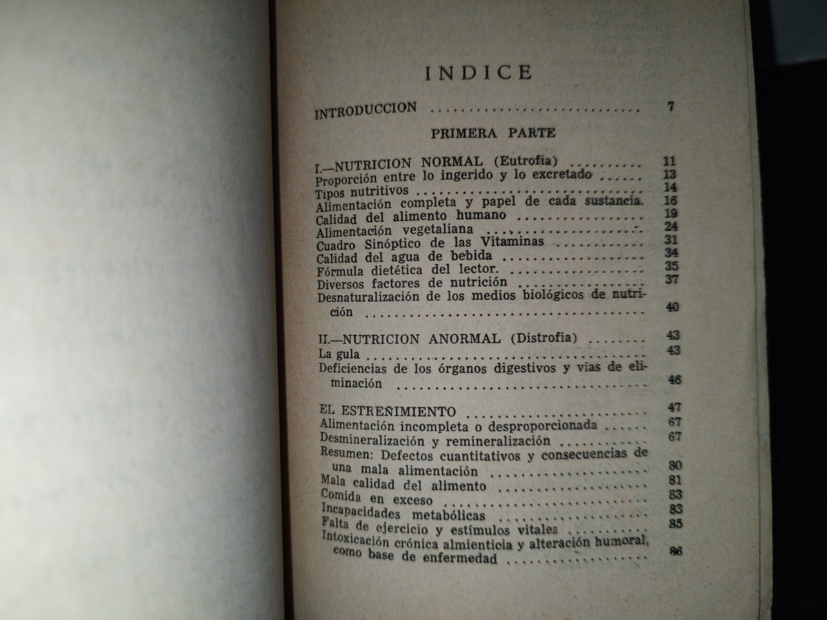 158- Nutrición Humana Y Cocina Vegetariana Científica - Eduardo Alfonso. Editorial Orion, 1970
