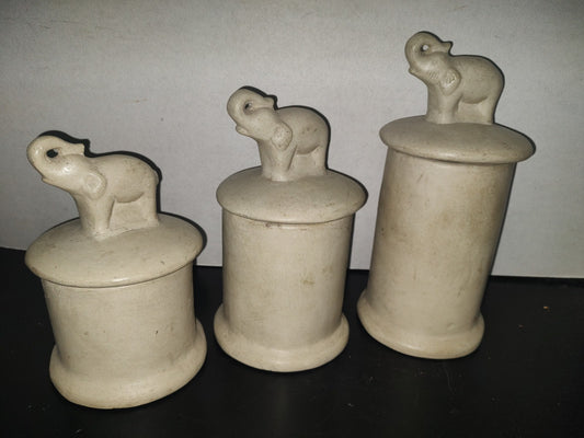 A6- Juego De 3 Alhajeros Vintage De Cerámica Con Tapas De Elefantes - 80'S